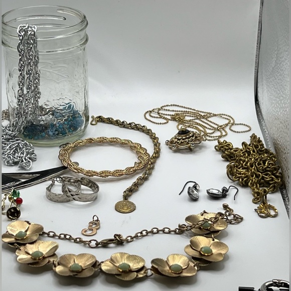 Costume Jewelry Bundle - Picture 5 of 15